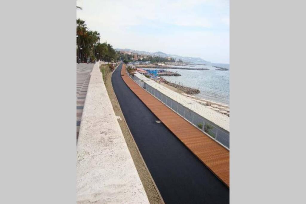 Centrally Located Apt By Harbour With Elevator Sanremo Exterior foto