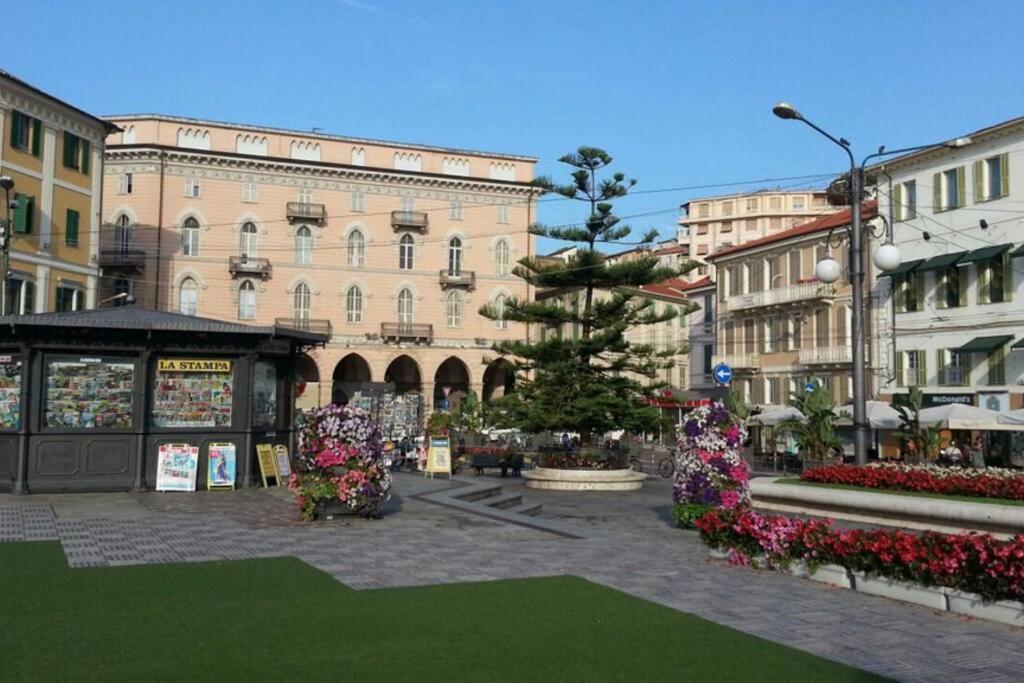 Centrally Located Apt By Harbour With Elevator Sanremo Exterior foto